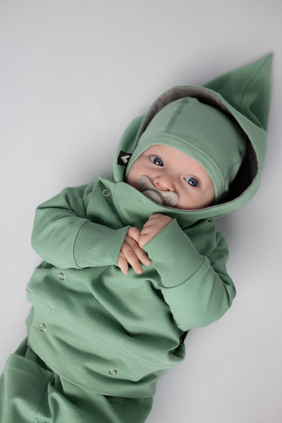 Jakas džemperi un hūdiji