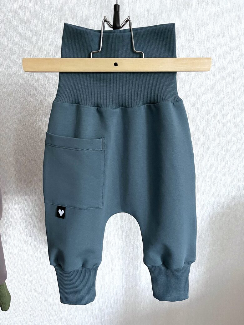 BIKSES - zilzaļas ar kabatu 