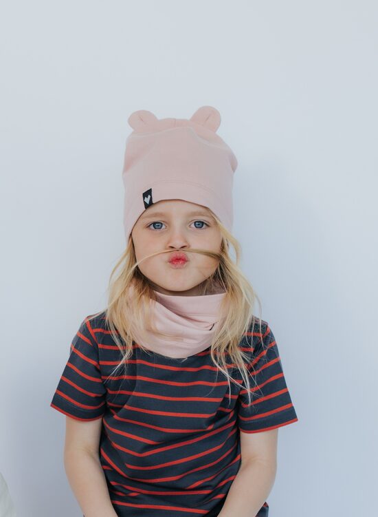 CEPURE - pūderrozā ar austiņām ( bez oderes, silta )